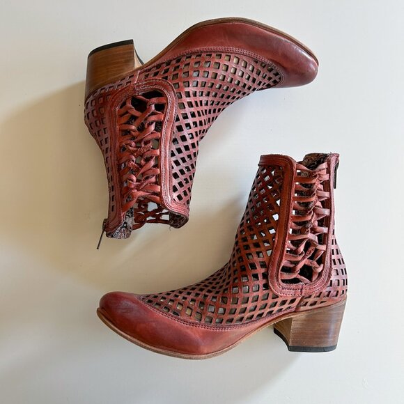 Freebird Lazor Red Leather Cut Out Ankle Booties Western Boots Size 7 with Box - Picture 5 of 10